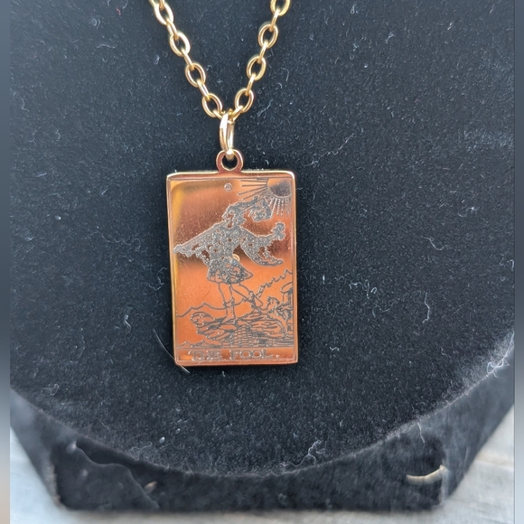 Tarot Card Gold Necklace - Picture 3 of 4
